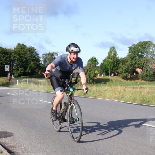 25.08.2024 - Elbe Triathlon Hamburg Fuchs,  Jonas http://msf.ph/oto/6863943 25.08.2024 09:21:20 Radfahren 246, 298, 311 meine-sportfotos.de