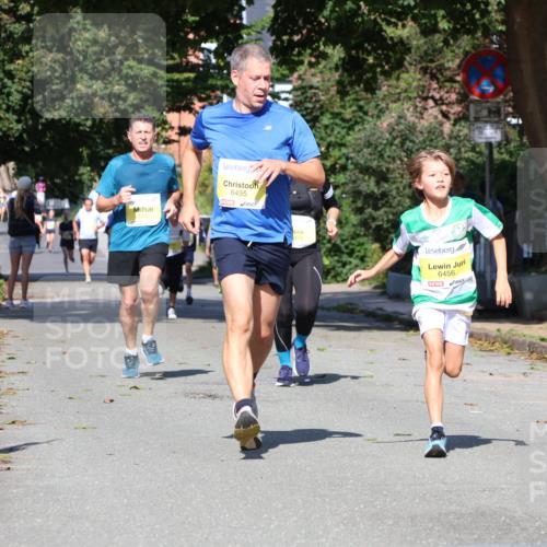 25.08.2024 - 20. Blankeneser Heldenlauf Strokosch-Dieckow http://msf.ph/oto/6864005 25.08.2024 10:25:09 Ziel 6062, 6094, 6132, 6431, 6455, 6456, 6472, 6478 meine-sportfotos.de