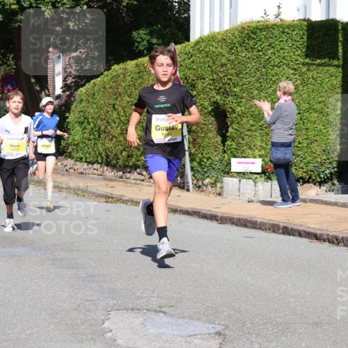 25.08.2024 - 20. Blankeneser Heldenlauf Strokosch-Dieckow http://msf.ph/oto/6864148 25.08.2024 10:25:17 Ziel 6062, 6132, 6170, 6307, 6431, 6472, 6478 meine-sportfotos.de