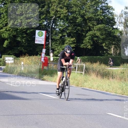 25.08.2024 - Elbe Triathlon Hamburg Fuchs,  Jonas http://msf.ph/oto/6864159 25.08.2024 09:21:45 Radfahren 204, 42, 46, 92, 294, 34, 280, 190 meine-sportfotos.de
