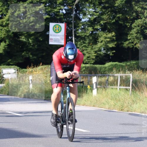 25.08.2024 - Elbe Triathlon Hamburg Fuchs,  Jonas http://msf.ph/oto/6864235 25.08.2024 09:21:54 Radfahren 190, 84, 296, 93, 308 meine-sportfotos.de
