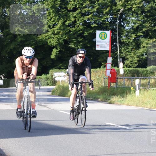 25.08.2024 - Elbe Triathlon Hamburg Fuchs,  Jonas http://msf.ph/oto/6864244 25.08.2024 09:21:55 Radfahren 84, 296, 93, 308 meine-sportfotos.de