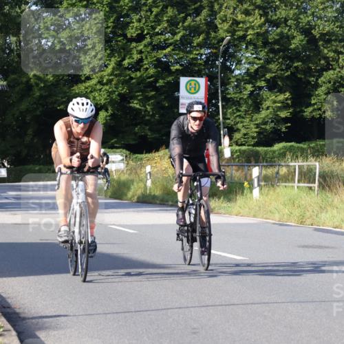 25.08.2024 - Elbe Triathlon Hamburg Fuchs,  Jonas http://msf.ph/oto/6864254 25.08.2024 09:21:56 Radfahren 84, 296, 93, 308 meine-sportfotos.de