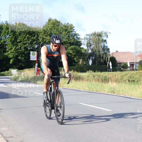 25.08.2024 - Elbe Triathlon Hamburg Fuchs,  Jonas http://msf.ph/oto/6864293 25.08.2024 09:21:59 Radfahren 84, 296, 93, 308, 213 meine-sportfotos.de