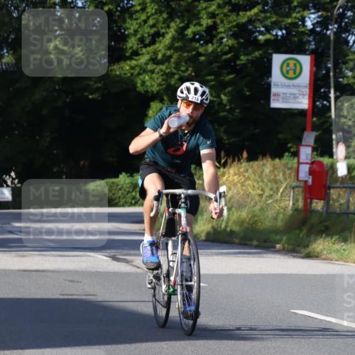 25.08.2024 - Elbe Triathlon Hamburg Fuchs,  Jonas http://msf.ph/oto/6864311 25.08.2024 09:22:03 Radfahren 308, 213, 275 meine-sportfotos.de