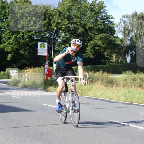 25.08.2024 - Elbe Triathlon Hamburg Fuchs,  Jonas http://msf.ph/oto/6864326 25.08.2024 09:22:04 Radfahren 308, 213, 275 meine-sportfotos.de