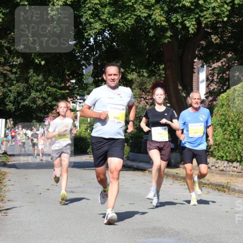 25.08.2024 - 20. Blankeneser Heldenlauf Strokosch-Dieckow http://msf.ph/oto/6864331 25.08.2024 10:25:28 Ziel 6312, 6505, 6517, 6522 meine-sportfotos.de