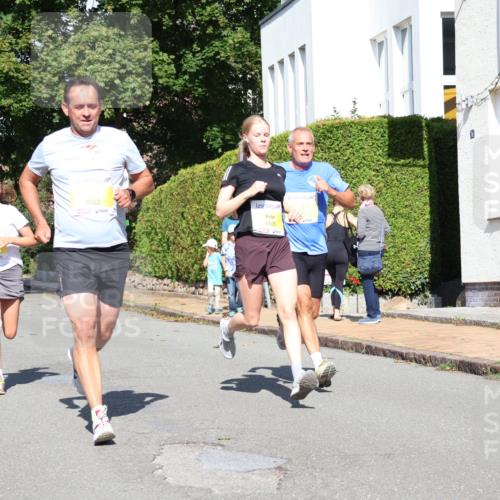 25.08.2024 - 20. Blankeneser Heldenlauf Strokosch-Dieckow http://msf.ph/oto/6864361 25.08.2024 10:25:30 Ziel 6312, 6505, 6517, 6522 meine-sportfotos.de
