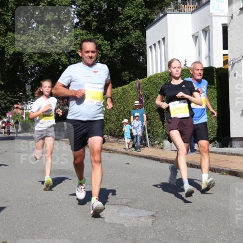 25.08.2024 - 20. Blankeneser Heldenlauf Strokosch-Dieckow http://msf.ph/oto/6864370 25.08.2024 10:25:30 Ziel 6312, 6505, 6517, 6522 meine-sportfotos.de