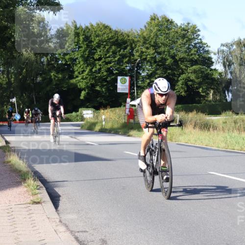 25.08.2024 - Elbe Triathlon Hamburg Fuchs,  Jonas http://msf.ph/oto/6864426 25.08.2024 09:22:21 Radfahren 184, 37, 169, 179, 62, 440, 410, 128, 75 meine-sportfotos.de