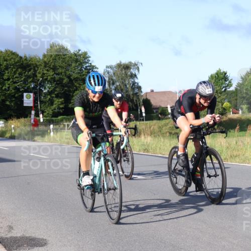 25.08.2024 - Elbe Triathlon Hamburg Fuchs,  Jonas http://msf.ph/oto/6864506 25.08.2024 09:22:26 Radfahren 179, 62, 440, 410, 128, 75 meine-sportfotos.de