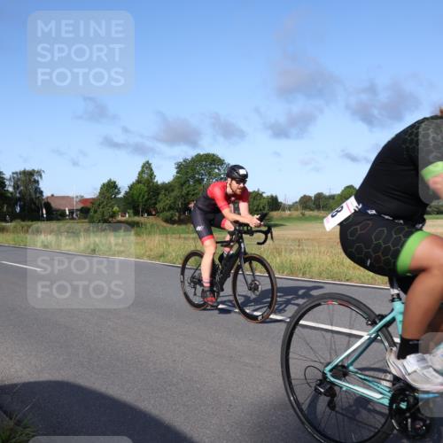25.08.2024 - Elbe Triathlon Hamburg Fuchs,  Jonas http://msf.ph/oto/6864526 25.08.2024 09:22:27 Radfahren 62, 440, 410, 128, 75 meine-sportfotos.de