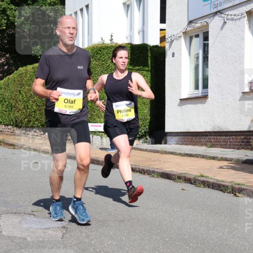25.08.2024 - 20. Blankeneser Heldenlauf Strokosch-Dieckow http://msf.ph/oto/6864580 25.08.2024 10:25:49 Ziel 6169, 6184 meine-sportfotos.de