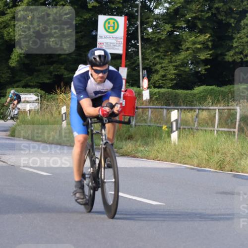 25.08.2024 - Elbe Triathlon Hamburg Fuchs,  Jonas http://msf.ph/oto/6864636 25.08.2024 09:22:51 Radfahren 443, 266, 56 meine-sportfotos.de
