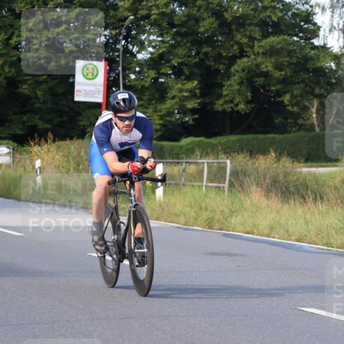 25.08.2024 - Elbe Triathlon Hamburg Fuchs,  Jonas http://msf.ph/oto/6864642 25.08.2024 09:22:51 Radfahren 443, 266, 56 meine-sportfotos.de