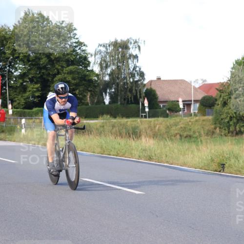 25.08.2024 - Elbe Triathlon Hamburg Fuchs,  Jonas http://msf.ph/oto/6864652 25.08.2024 09:22:51 Radfahren 443, 266, 56 meine-sportfotos.de