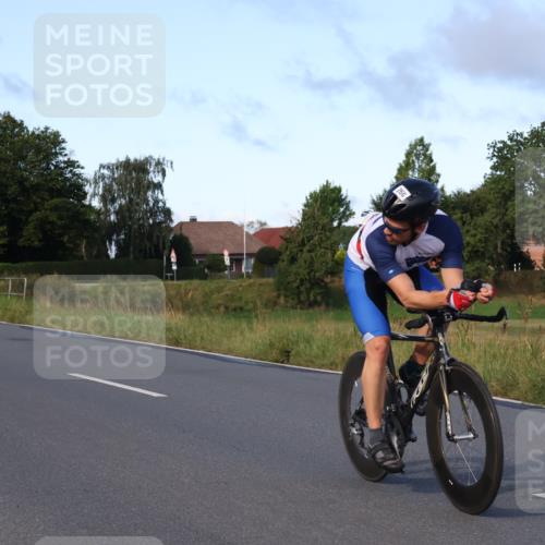 25.08.2024 - Elbe Triathlon Hamburg Fuchs,  Jonas http://msf.ph/oto/6864671 25.08.2024 09:22:52 Radfahren 443, 266, 56, 208 meine-sportfotos.de