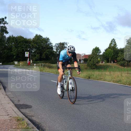 25.08.2024 - Elbe Triathlon Hamburg Fuchs,  Jonas http://msf.ph/oto/6864692 25.08.2024 09:22:59 Radfahren 56, 208 meine-sportfotos.de