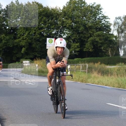 25.08.2024 - Elbe Triathlon Hamburg Fuchs,  Jonas http://msf.ph/oto/6864731 25.08.2024 09:23:11 Radfahren 105, 340, 120 meine-sportfotos.de