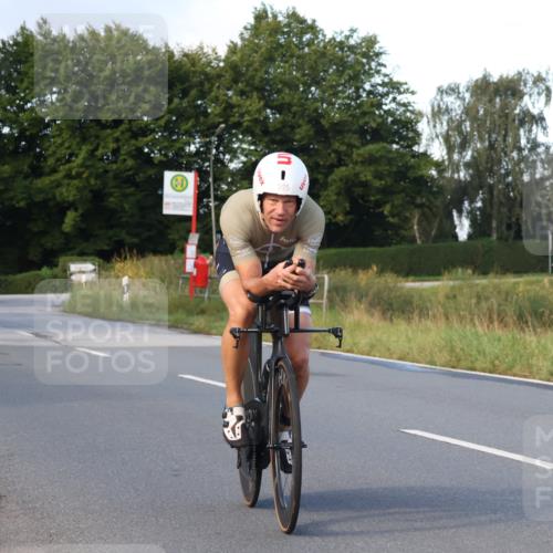 25.08.2024 - Elbe Triathlon Hamburg Fuchs,  Jonas http://msf.ph/oto/6864738 25.08.2024 09:23:11 Radfahren 105, 340, 120 meine-sportfotos.de