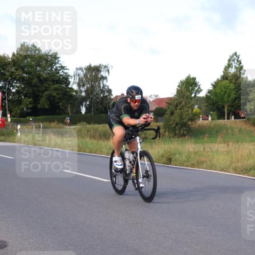25.08.2024 - Elbe Triathlon Hamburg Fuchs,  Jonas http://msf.ph/oto/6864783 25.08.2024 09:23:13 Radfahren 105, 340, 120, 367 meine-sportfotos.de
