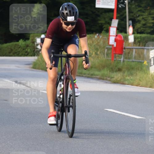 25.08.2024 - Elbe Triathlon Hamburg Fuchs,  Jonas http://msf.ph/oto/6864804 25.08.2024 09:23:15 Radfahren 105, 340, 120, 367 meine-sportfotos.de