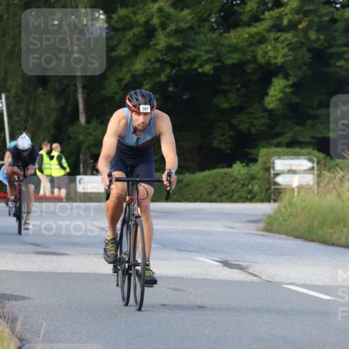 25.08.2024 - Elbe Triathlon Hamburg Fuchs,  Jonas http://msf.ph/oto/6864853 25.08.2024 09:23:19 Radfahren 340, 120, 367, 198, 167 meine-sportfotos.de