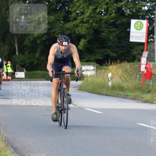 25.08.2024 - Elbe Triathlon Hamburg Fuchs,  Jonas http://msf.ph/oto/6864868 25.08.2024 09:23:19 Radfahren 340, 120, 367, 198, 167 meine-sportfotos.de