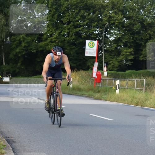 25.08.2024 - Elbe Triathlon Hamburg Fuchs,  Jonas http://msf.ph/oto/6864878 25.08.2024 09:23:19 Radfahren 340, 120, 367, 198, 167 meine-sportfotos.de