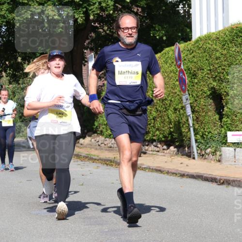 25.08.2024 - 20. Blankeneser Heldenlauf Strokosch-Dieckow http://msf.ph/oto/6864923 25.08.2024 10:26:11 Ziel 6066, 6069, 6119, 6251, 6355, 6384, 6433, 6451 meine-sportfotos.de