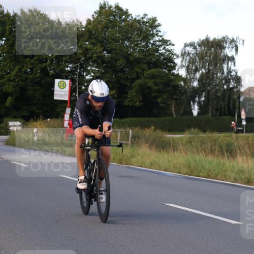 25.08.2024 - Elbe Triathlon Hamburg Fuchs,  Jonas http://msf.ph/oto/6864934 25.08.2024 09:23:22 Radfahren 367, 198, 167 meine-sportfotos.de