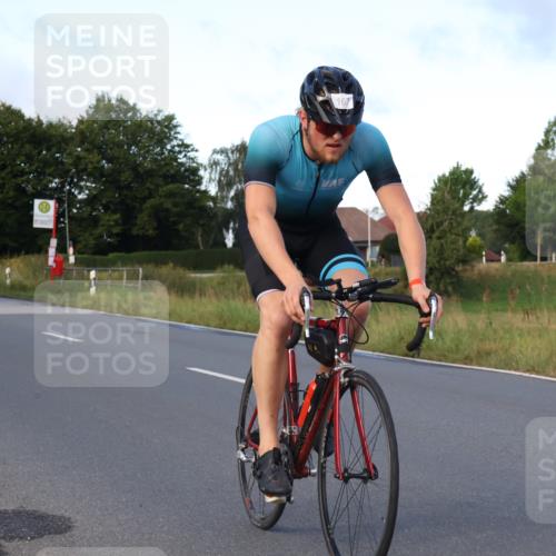25.08.2024 - Elbe Triathlon Hamburg Fuchs,  Jonas http://msf.ph/oto/6864980 25.08.2024 09:23:25 Radfahren 367, 198, 167, 258 meine-sportfotos.de