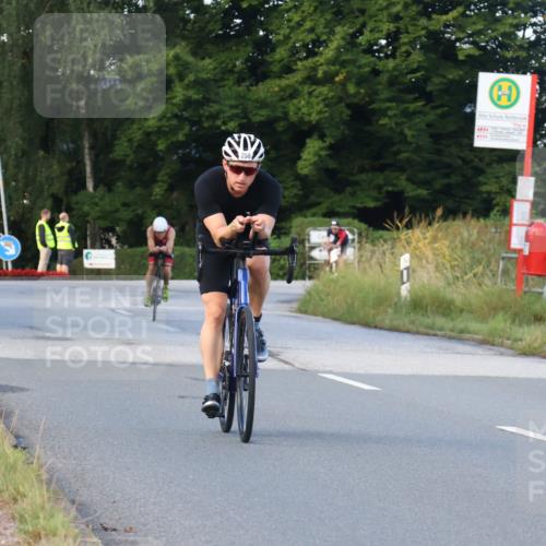 25.08.2024 - Elbe Triathlon Hamburg Fuchs,  Jonas http://msf.ph/oto/6865009 25.08.2024 09:23:29 Radfahren 167, 258, 86, 64 meine-sportfotos.de