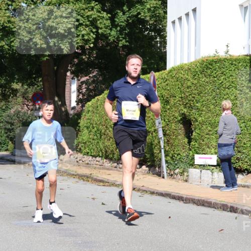25.08.2024 - 20. Blankeneser Heldenlauf Strokosch-Dieckow http://msf.ph/oto/6865327 25.08.2024 10:26:33 Ziel 6014, 6030, 6476, 6506 meine-sportfotos.de