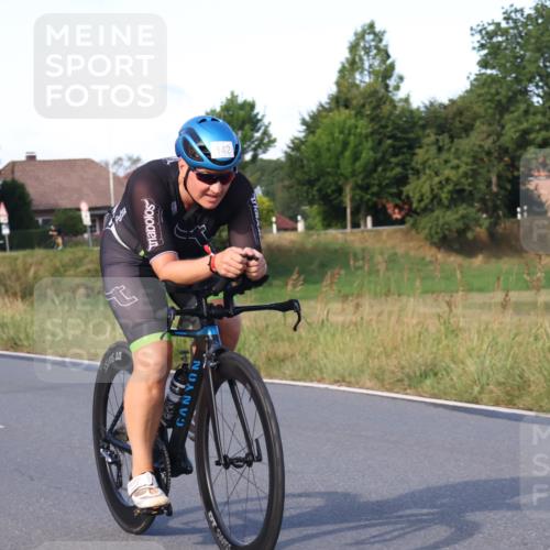 25.08.2024 - Elbe Triathlon Hamburg Fuchs,  Jonas http://msf.ph/oto/6865375 25.08.2024 09:24:00 Radfahren 142, 369 meine-sportfotos.de