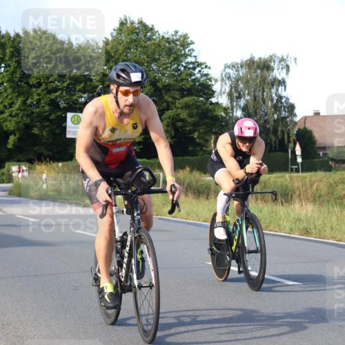 25.08.2024 - Elbe Triathlon Hamburg Fuchs,  Jonas http://msf.ph/oto/6865447 25.08.2024 09:24:08 Radfahren 369, 76, 74, 117, 283 meine-sportfotos.de