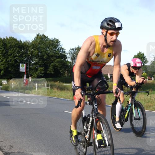 25.08.2024 - Elbe Triathlon Hamburg Fuchs,  Jonas http://msf.ph/oto/6865455 25.08.2024 09:24:08 Radfahren 369, 76, 74, 117, 283 meine-sportfotos.de