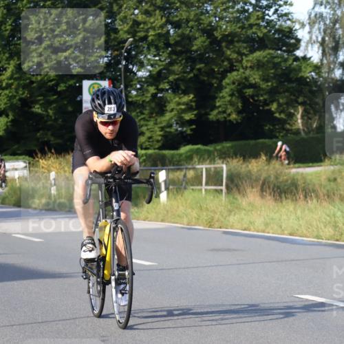 25.08.2024 - Elbe Triathlon Hamburg Fuchs,  Jonas http://msf.ph/oto/6865500 25.08.2024 09:24:13 Radfahren 76, 74, 117, 283, 97, 174 meine-sportfotos.de