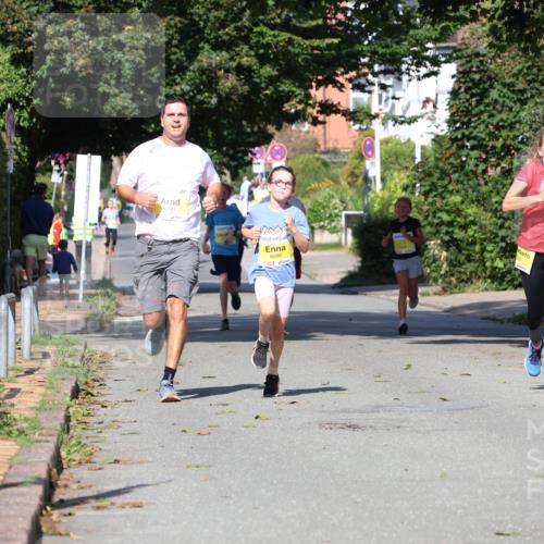 25.08.2024 - 20. Blankeneser Heldenlauf Strokosch-Dieckow http://msf.ph/oto/6865561 25.08.2024 10:27:03 Ziel 6080, 6081, 6250, 6335, 6526 meine-sportfotos.de
