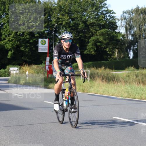 25.08.2024 - Elbe Triathlon Hamburg Fuchs,  Jonas http://msf.ph/oto/6865585 25.08.2024 09:24:20 Radfahren 97, 174, 295, 94, 420, 309, 186, 180 meine-sportfotos.de