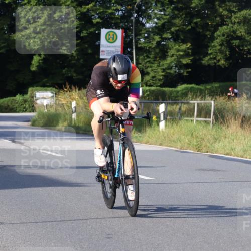 25.08.2024 - Elbe Triathlon Hamburg Fuchs,  Jonas http://msf.ph/oto/6865617 25.08.2024 09:24:23 Radfahren 295, 94, 420, 309, 186, 180 meine-sportfotos.de