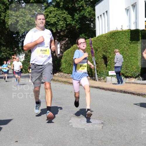 25.08.2024 - 20. Blankeneser Heldenlauf Strokosch-Dieckow http://msf.ph/oto/6865634 25.08.2024 10:27:09 Ziel 6023, 6080, 6081, 6135, 6250, 6335, 6526 meine-sportfotos.de