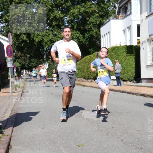 25.08.2024 - 20. Blankeneser Heldenlauf Strokosch-Dieckow http://msf.ph/oto/6865644 25.08.2024 10:27:09 Ziel 6023, 6080, 6081, 6135, 6250, 6335, 6526 meine-sportfotos.de