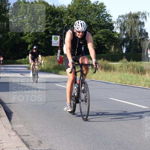25.08.2024 - Elbe Triathlon Hamburg Fuchs,  Jonas http://msf.ph/oto/6865646 25.08.2024 09:24:24 Radfahren 295, 94, 420, 309, 186, 180 meine-sportfotos.de
