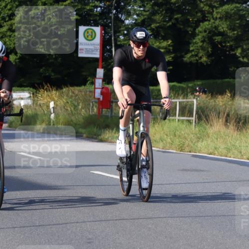 25.08.2024 - Elbe Triathlon Hamburg Fuchs,  Jonas http://msf.ph/oto/6865654 25.08.2024 09:24:25 Radfahren 295, 94, 420, 309, 186, 180 meine-sportfotos.de
