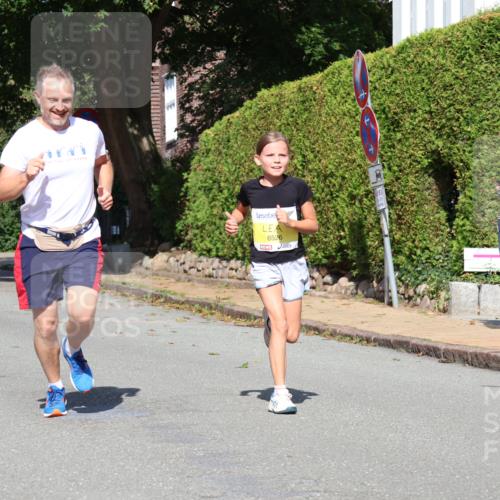25.08.2024 - 20. Blankeneser Heldenlauf Strokosch-Dieckow http://msf.ph/oto/6865690 25.08.2024 10:27:12 Ziel 6023, 6080, 6081, 6135, 6250, 6335, 6526 meine-sportfotos.de