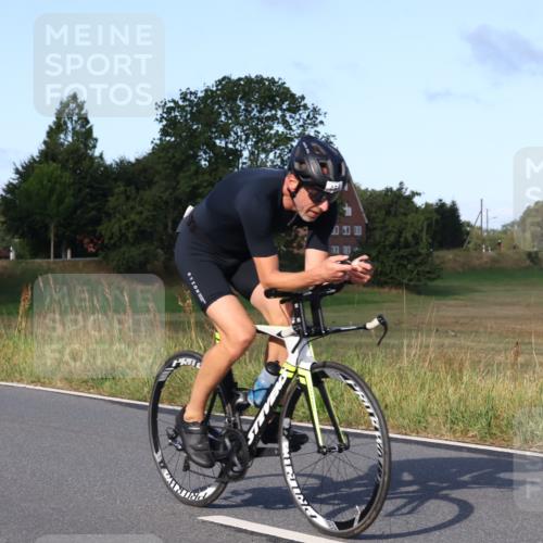25.08.2024 - Elbe Triathlon Hamburg Fuchs,  Jonas http://msf.ph/oto/6865744 25.08.2024 09:24:35 Radfahren 419, 465, 205, 161 meine-sportfotos.de