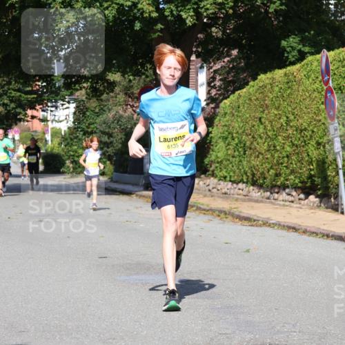25.08.2024 - 20. Blankeneser Heldenlauf Strokosch-Dieckow http://msf.ph/oto/6865771 25.08.2024 10:27:16 Ziel 6023, 6135, 6250, 6282, 6397, 6526 meine-sportfotos.de