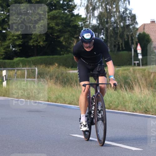 25.08.2024 - Elbe Triathlon Hamburg Fuchs,  Jonas http://msf.ph/oto/6865861 25.08.2024 09:24:47 Radfahren 160, 261, 248, 349, 236, 262, 414, 338, 237, 408 meine-sportfotos.de