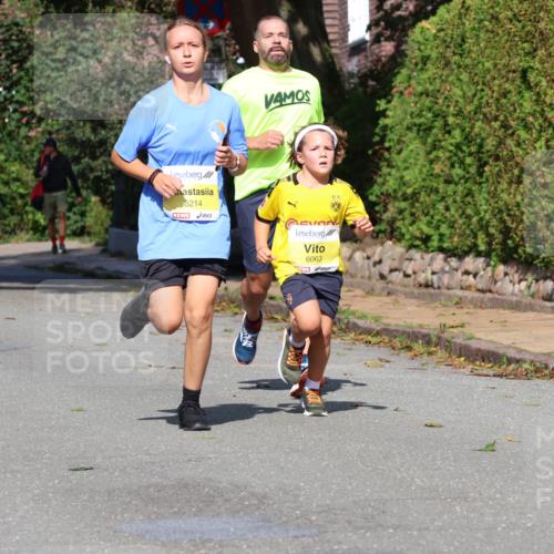 25.08.2024 - 20. Blankeneser Heldenlauf Strokosch-Dieckow http://msf.ph/oto/6865974 25.08.2024 10:27:31 Ziel 6010, 6063, 6074, 6203, 6214, 6282 meine-sportfotos.de